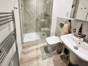 en suite- click for photo gallery
